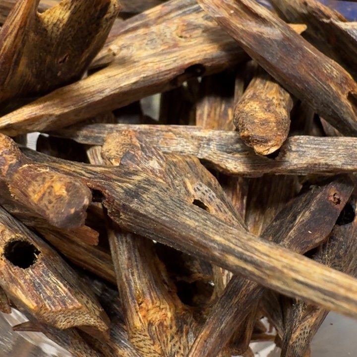 贝***贝沉香沉香碎屑棋楠老白棋高端树心油块料50克