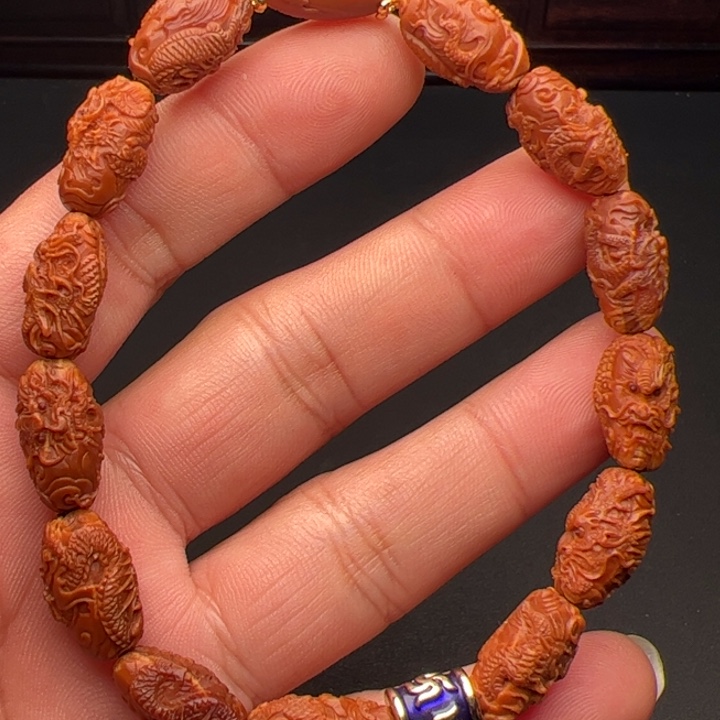 橄榄核手串/手链橄榄核雕刻的作品