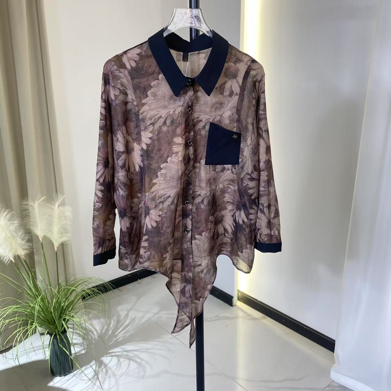 【F845】时尚小衫纽扣花色极简风打底女装印花百搭