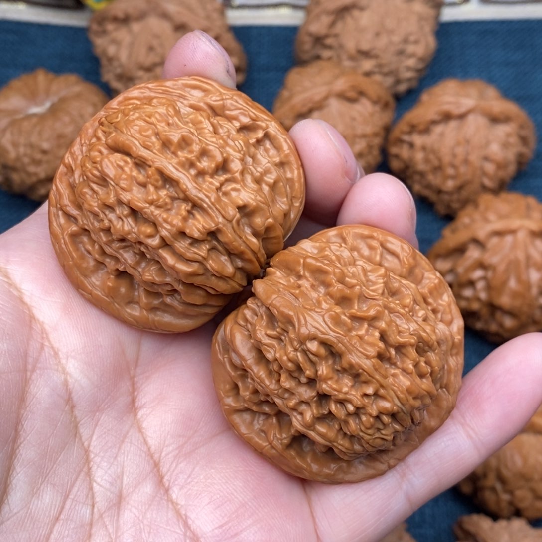 文玩核桃把件43平谷红皮楼