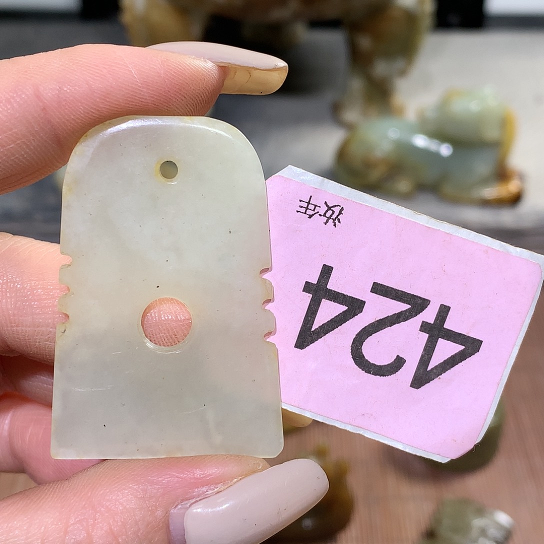 颈饰未镶嵌和田玉