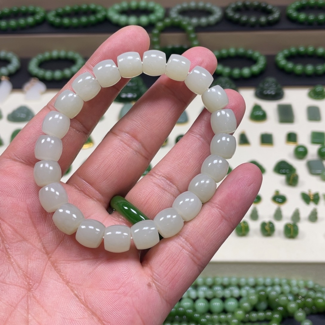 竹***）和田玉未镶嵌手链