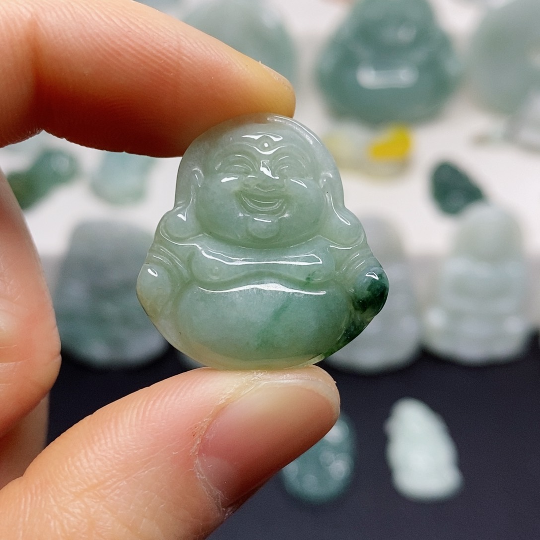 翡翠颈饰未镶嵌吊坠