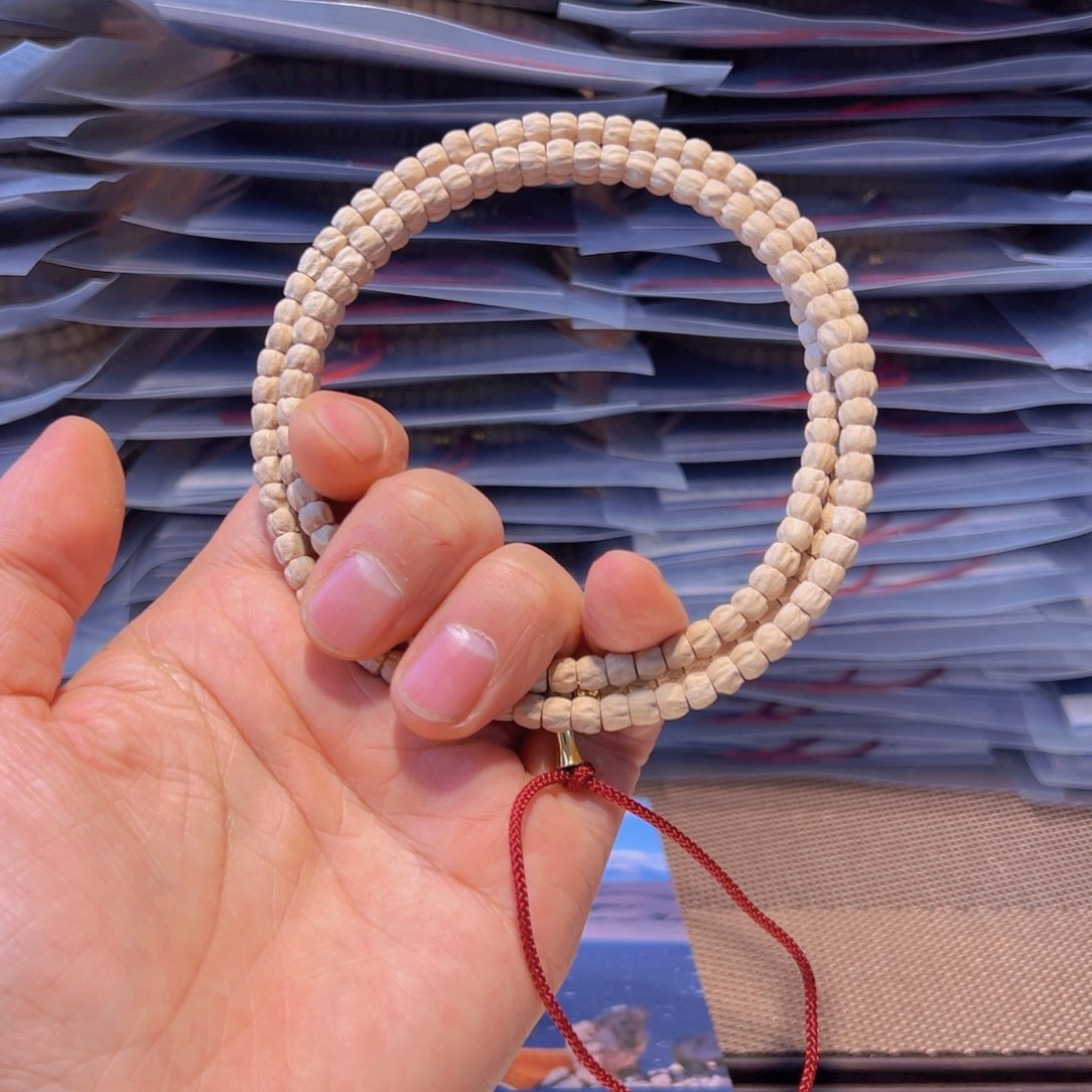 柏香籽/百香籽吊坠不***.