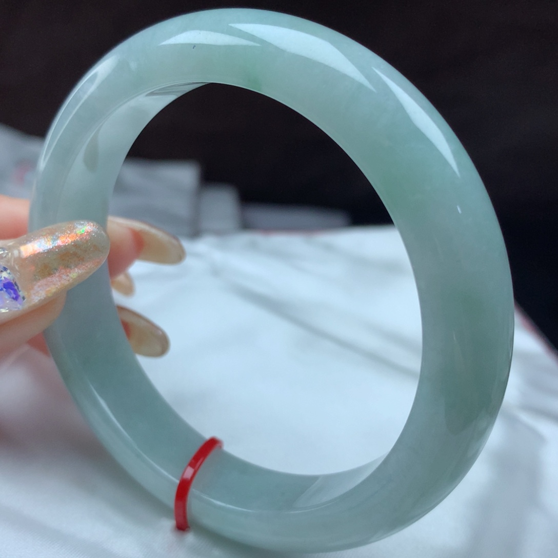 翡翠手镯未镶嵌82063，