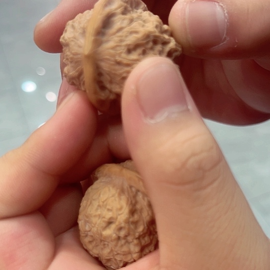 文玩核桃把件微修血麒麟