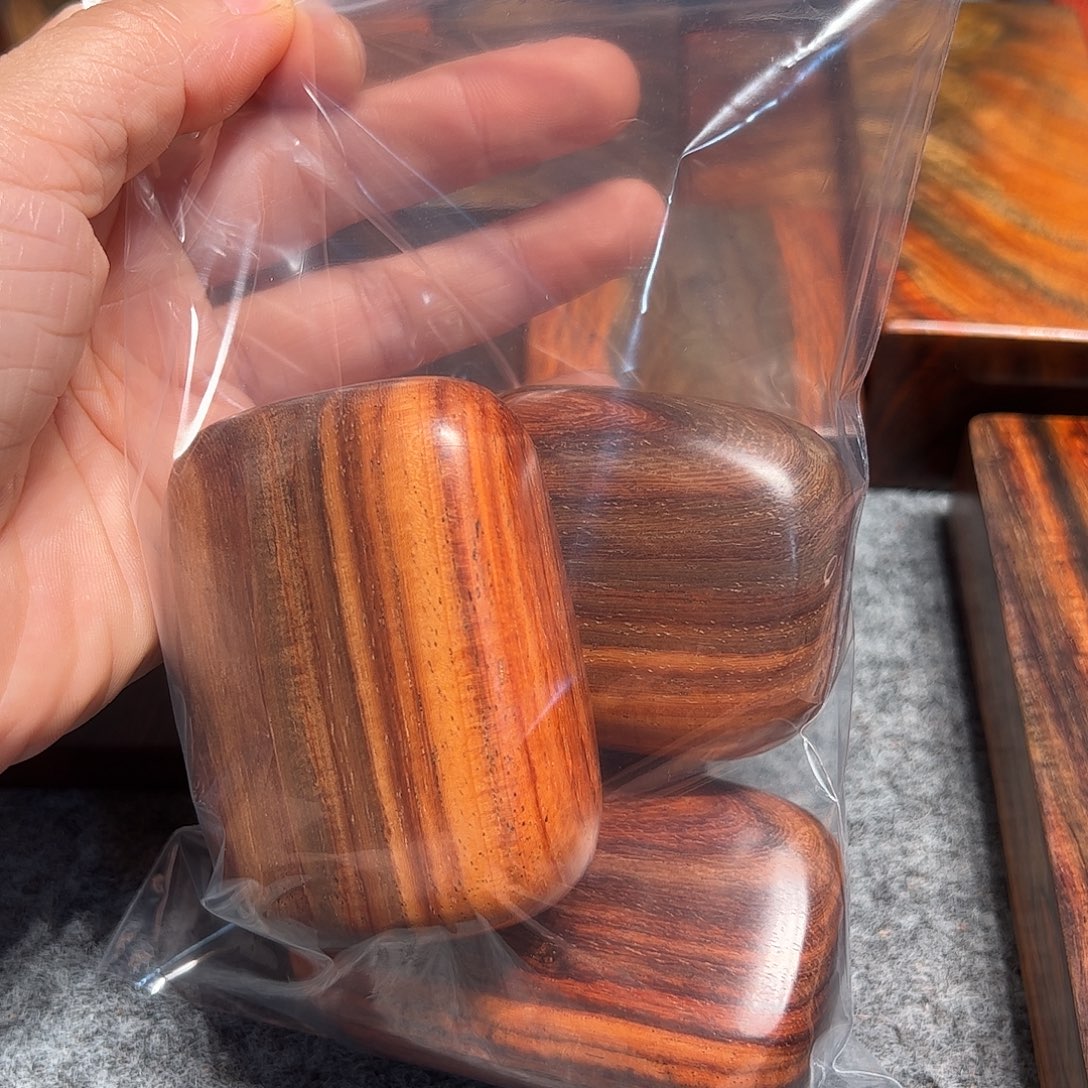 c***u交趾黄檀（大红酸枝）