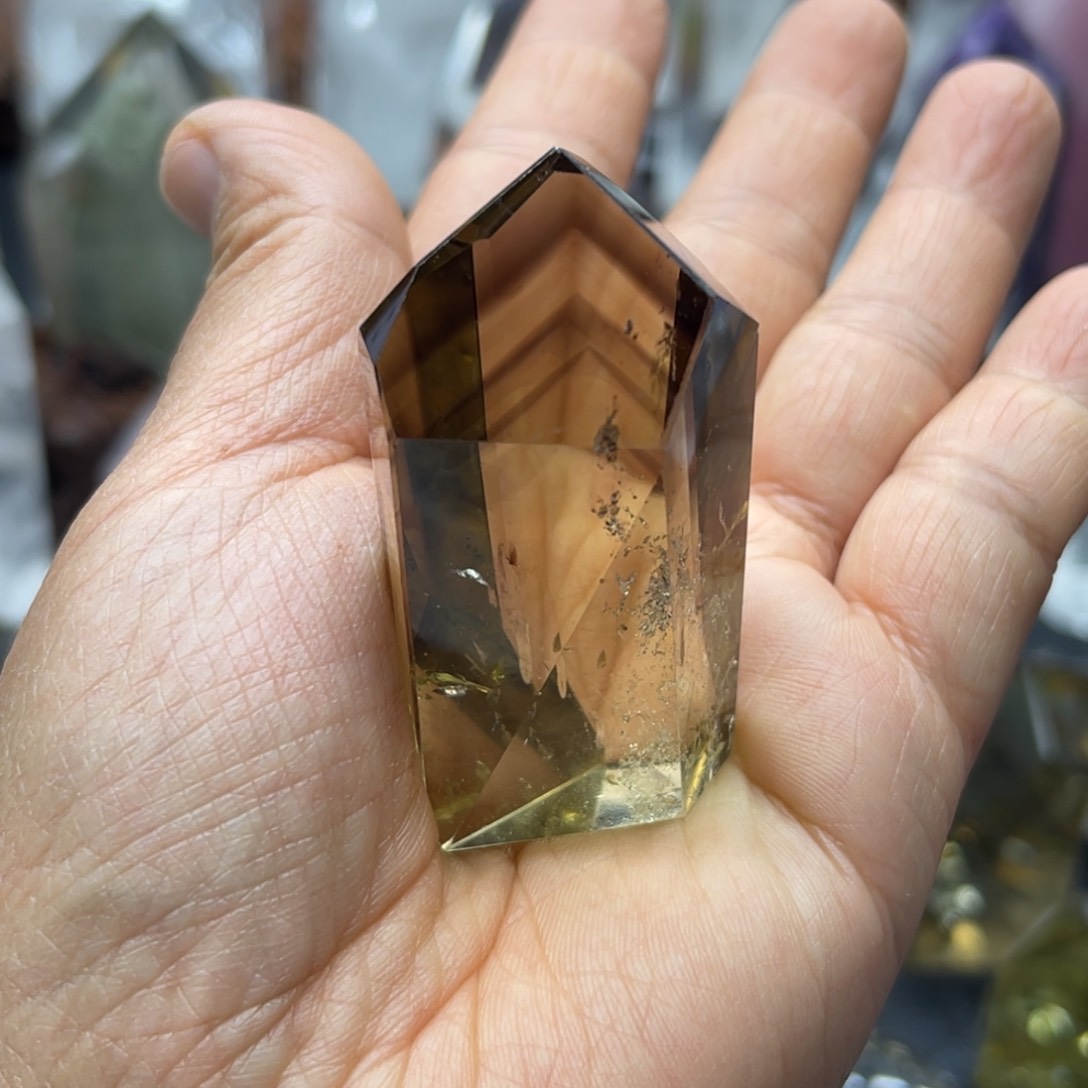 未镶嵌珠宝半成品水晶
