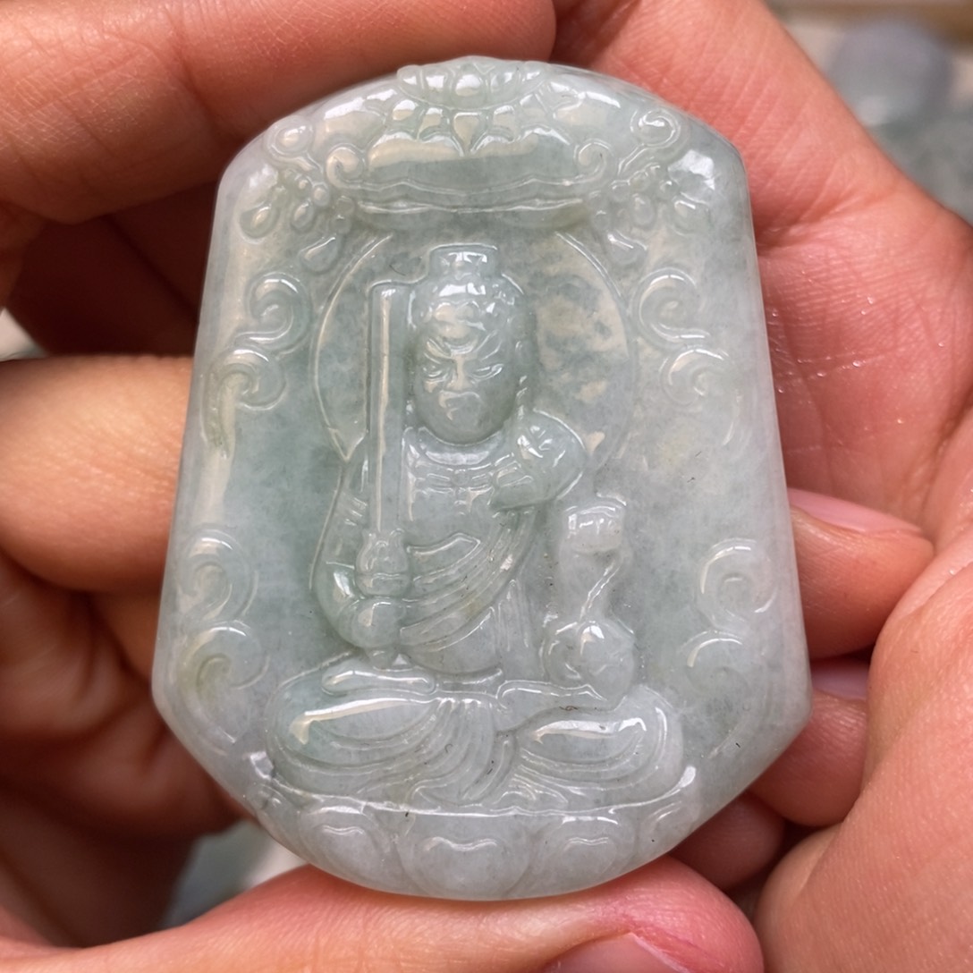 翡翠颈饰未镶嵌不动