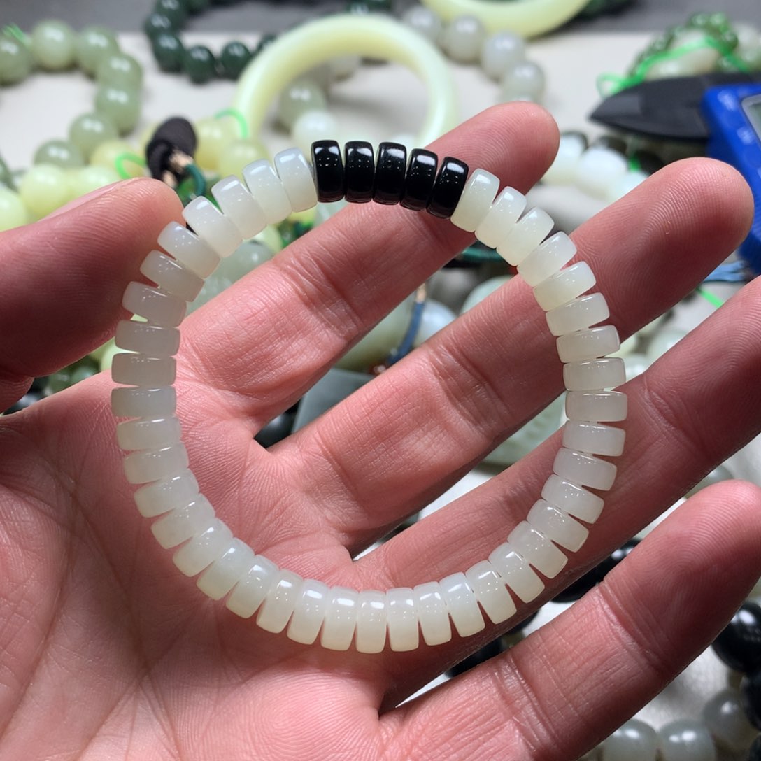 和田玉手链未镶嵌