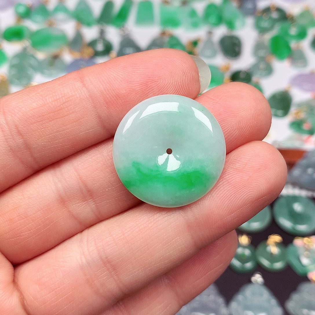 翡翠颈饰未镶嵌天然翡翠A货