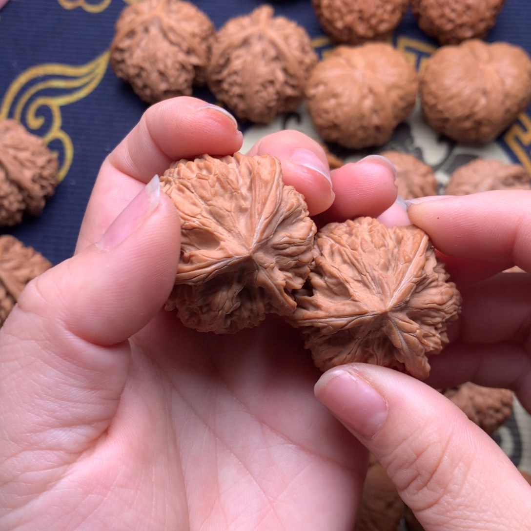 文玩核桃吊坠发*橙文山