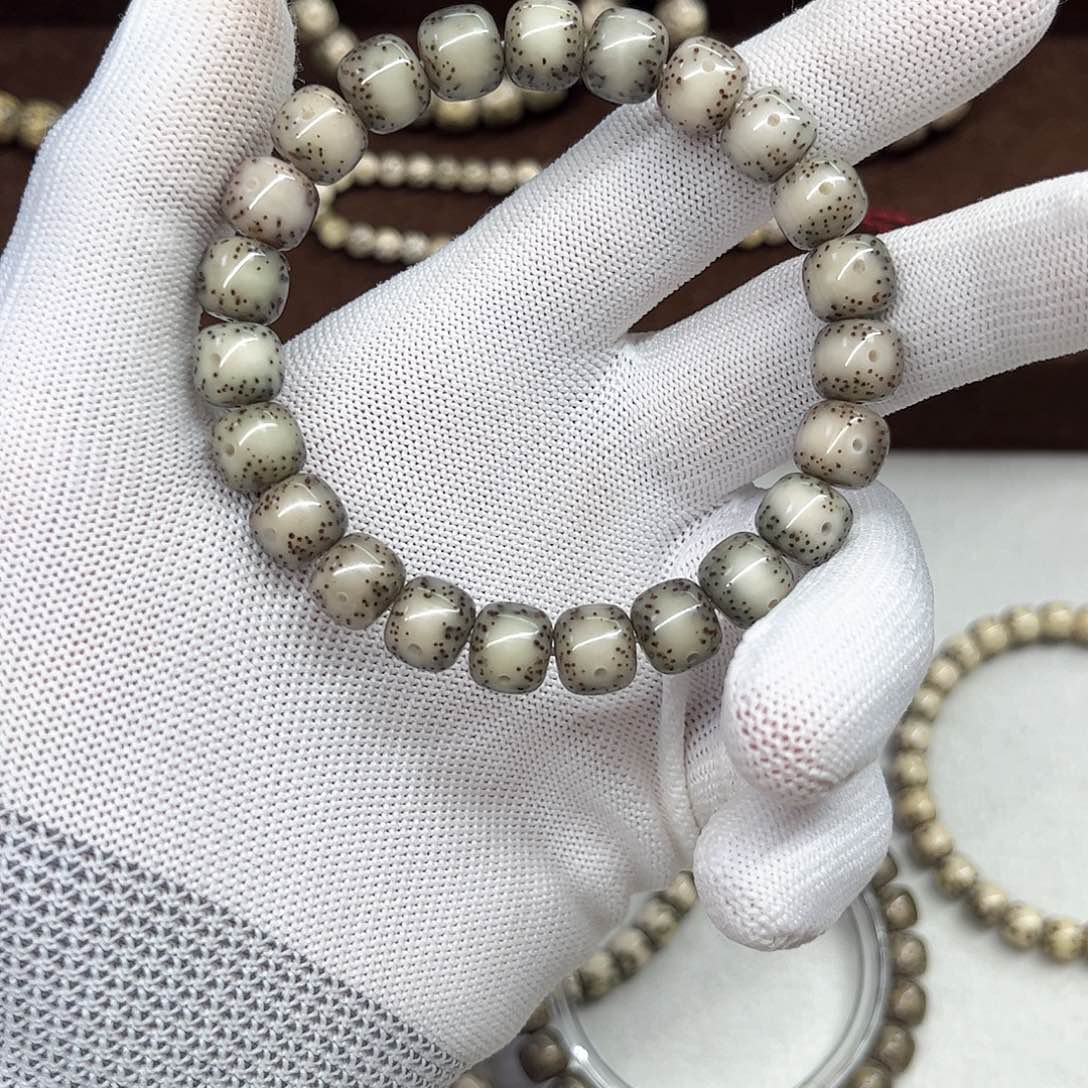 星月菩提手串10✖️9通体留白糯冰