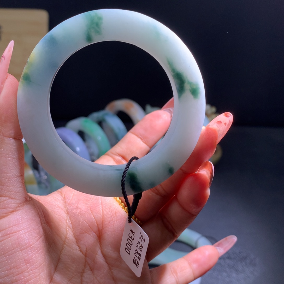 定制翡翠未镶嵌贵妃