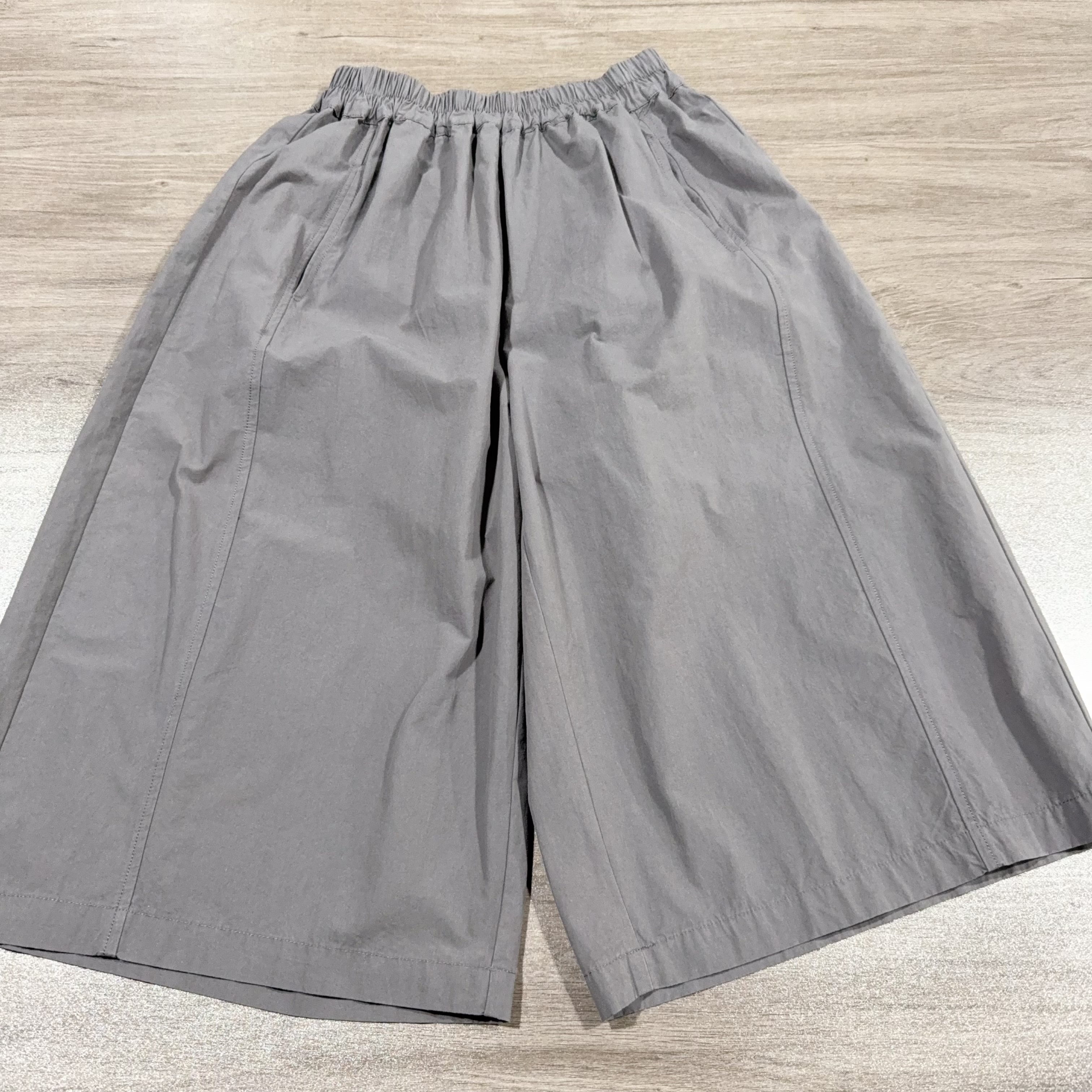 欧格家2397两色8分裤