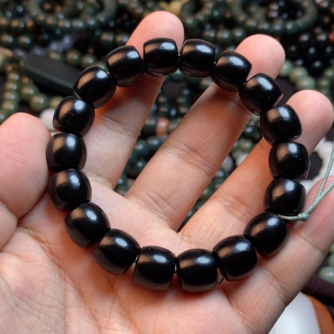 和田玉手串未镶嵌