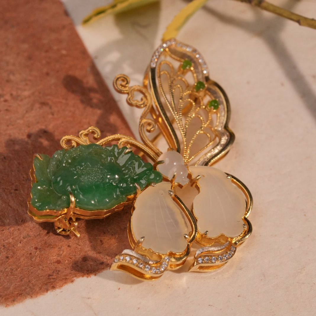 【惜拾妆匣】925银镶嵌天然和田玉翡翠多宝蝴蝶胸针