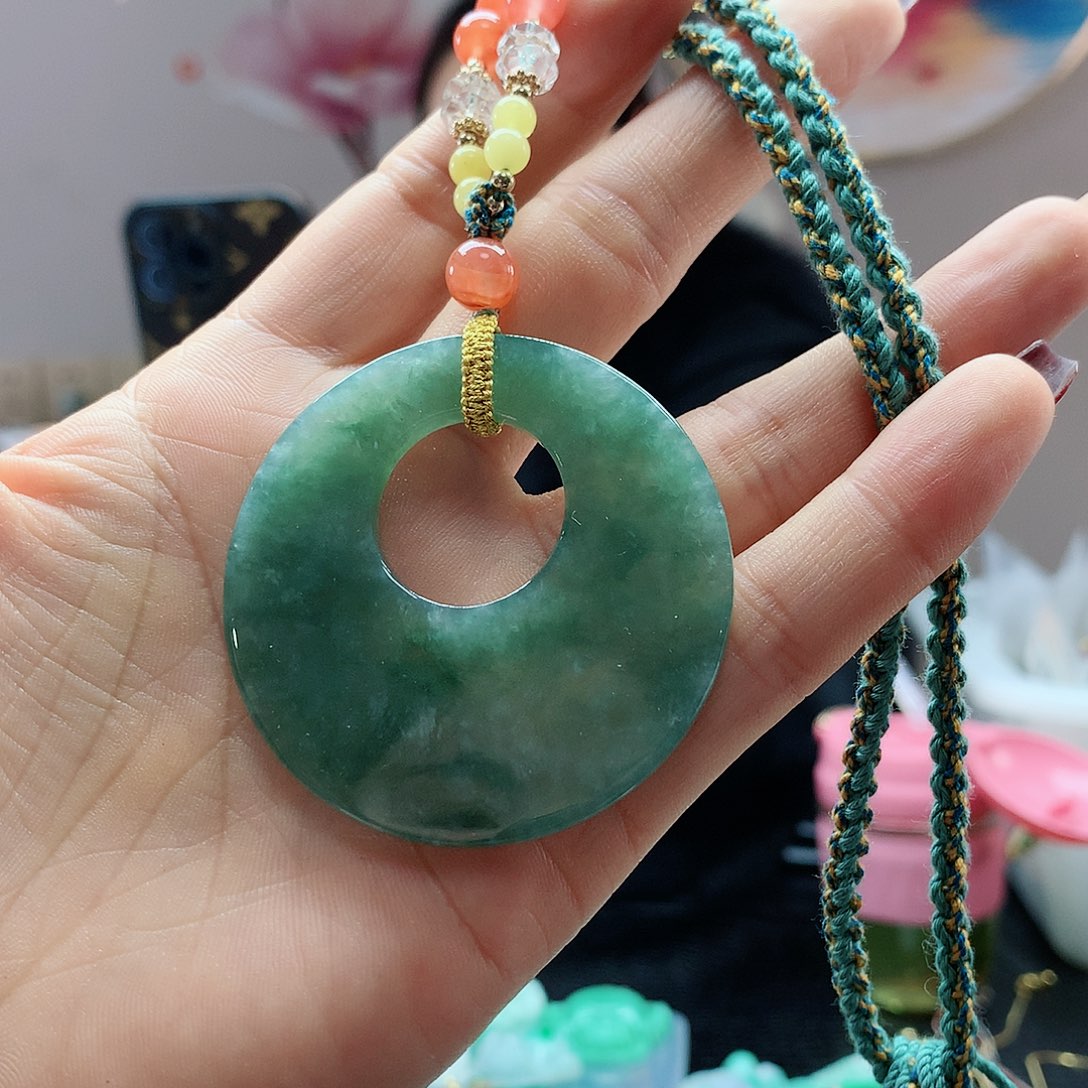 【闪购商品】翡翠吊坠(赠链)未镶嵌