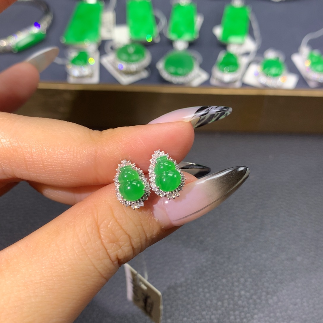 翡翠耳饰18K金镶嵌翡翠