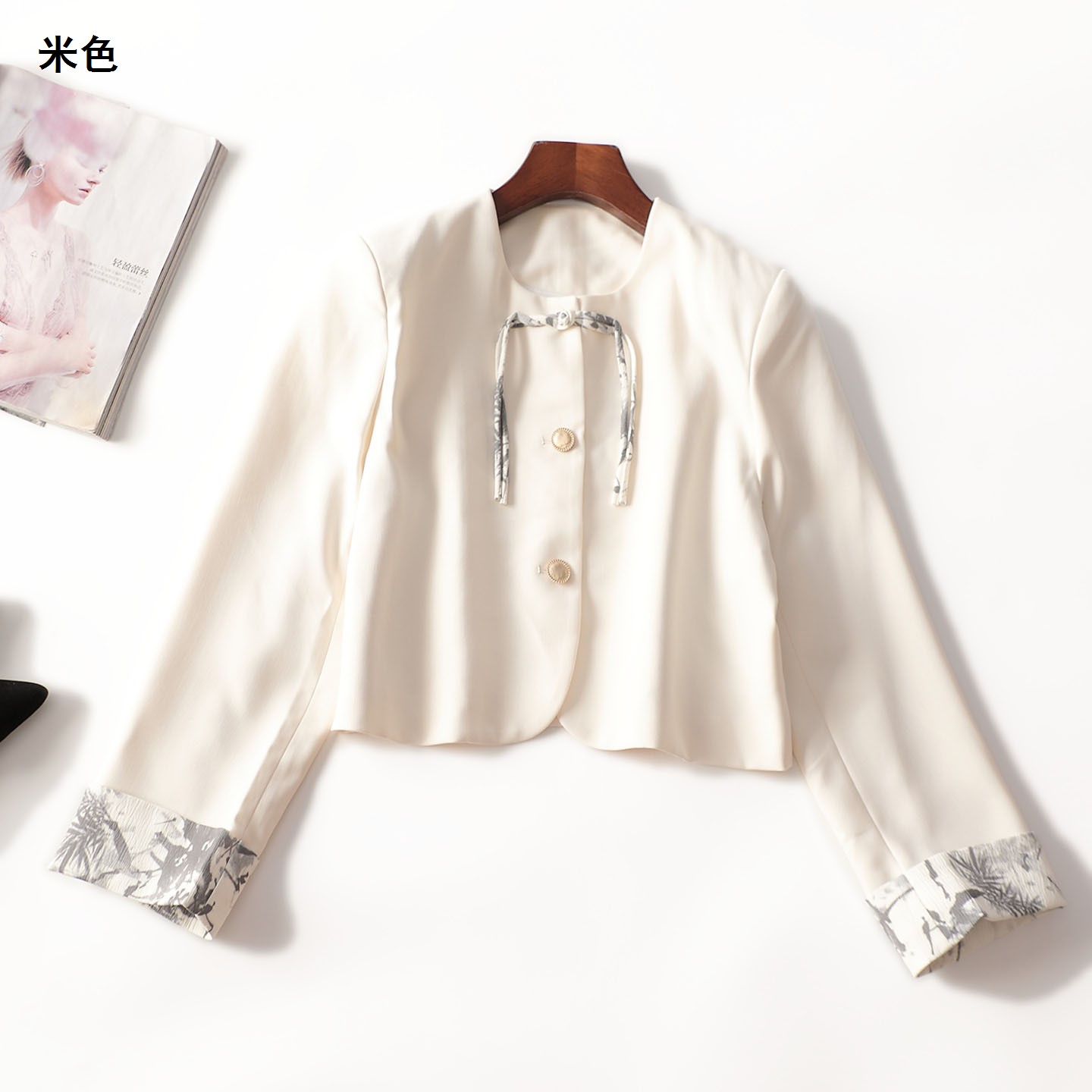 412363秋短款长袖单排扣外套