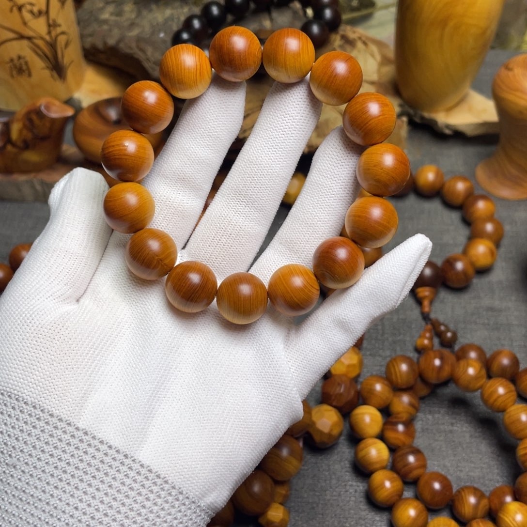 孟***宝柏木（崖柏）1.5黄粉茶