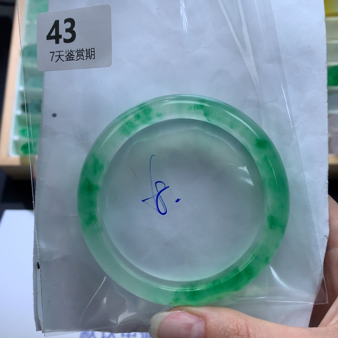 薇***姐石英质玉未镶嵌手镯定向链接截图为准莉莉43
