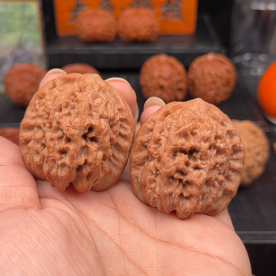 【闪购商品】文玩核桃吊坠马老四
