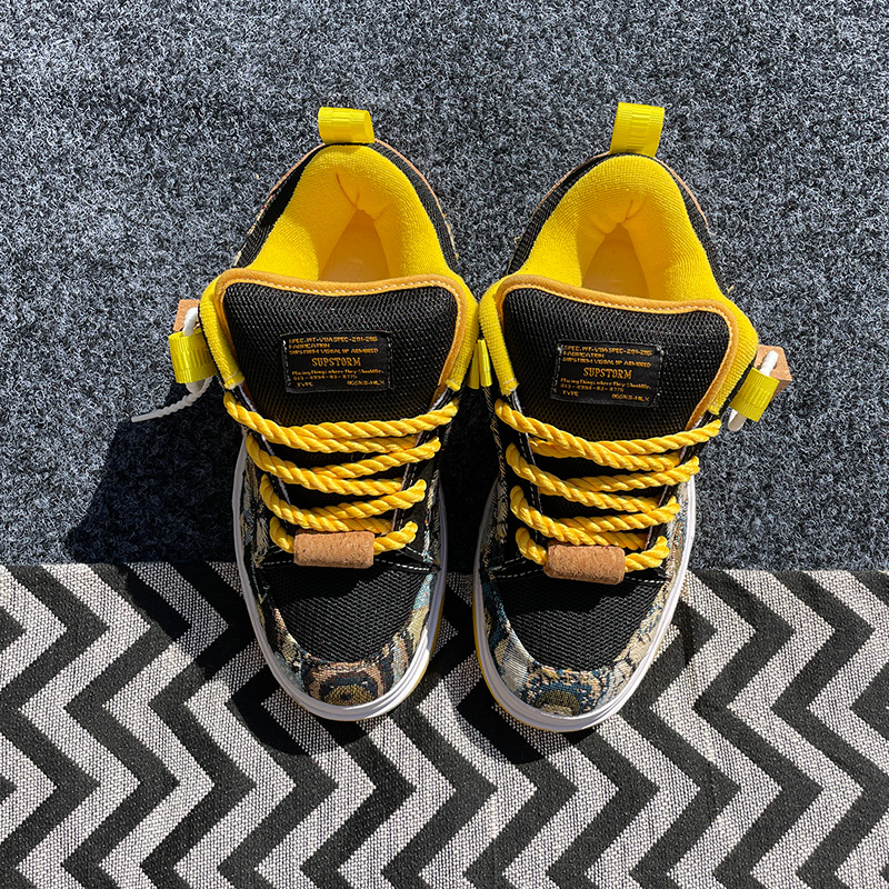 爆款小众春季大码卡通小熊刺绣面包鞋男鞋女鞋休闲百搭潮流运动鞋