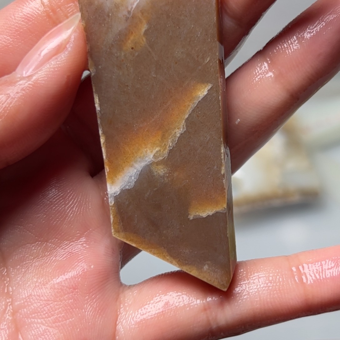 和田玉未镶嵌项链有裂