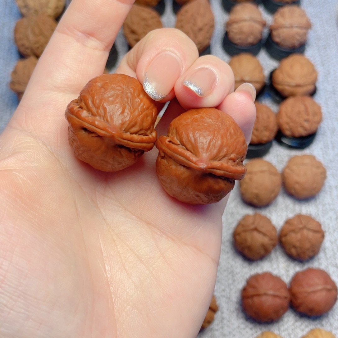 M***a文玩核桃把件大龙珠