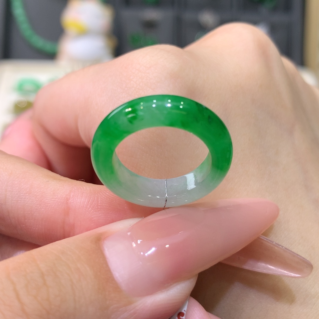 未镶嵌戒指翡翠10力推