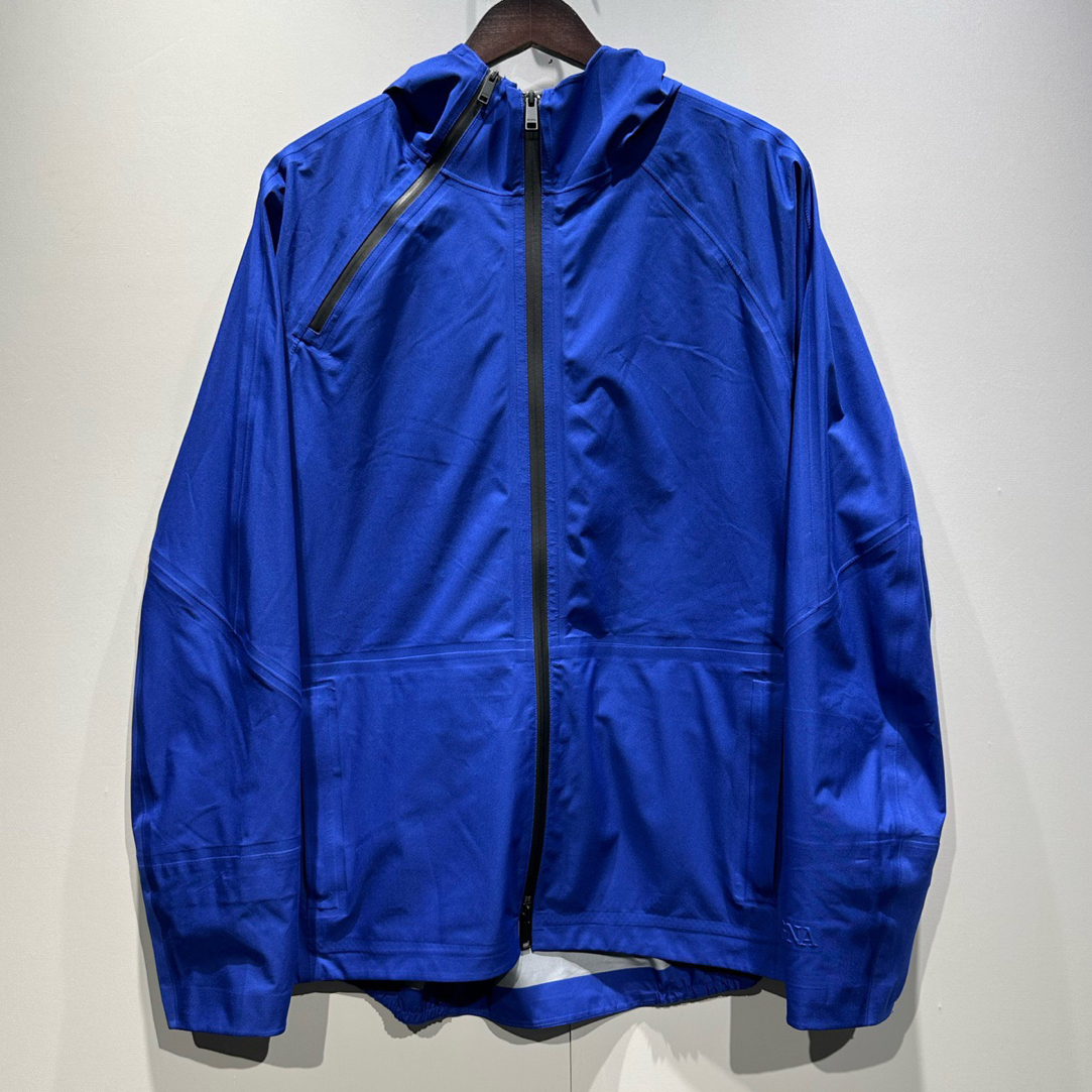 99新 ZEGNA UATA2纯色拉链直筒连帽短夹克外套/m码/0771