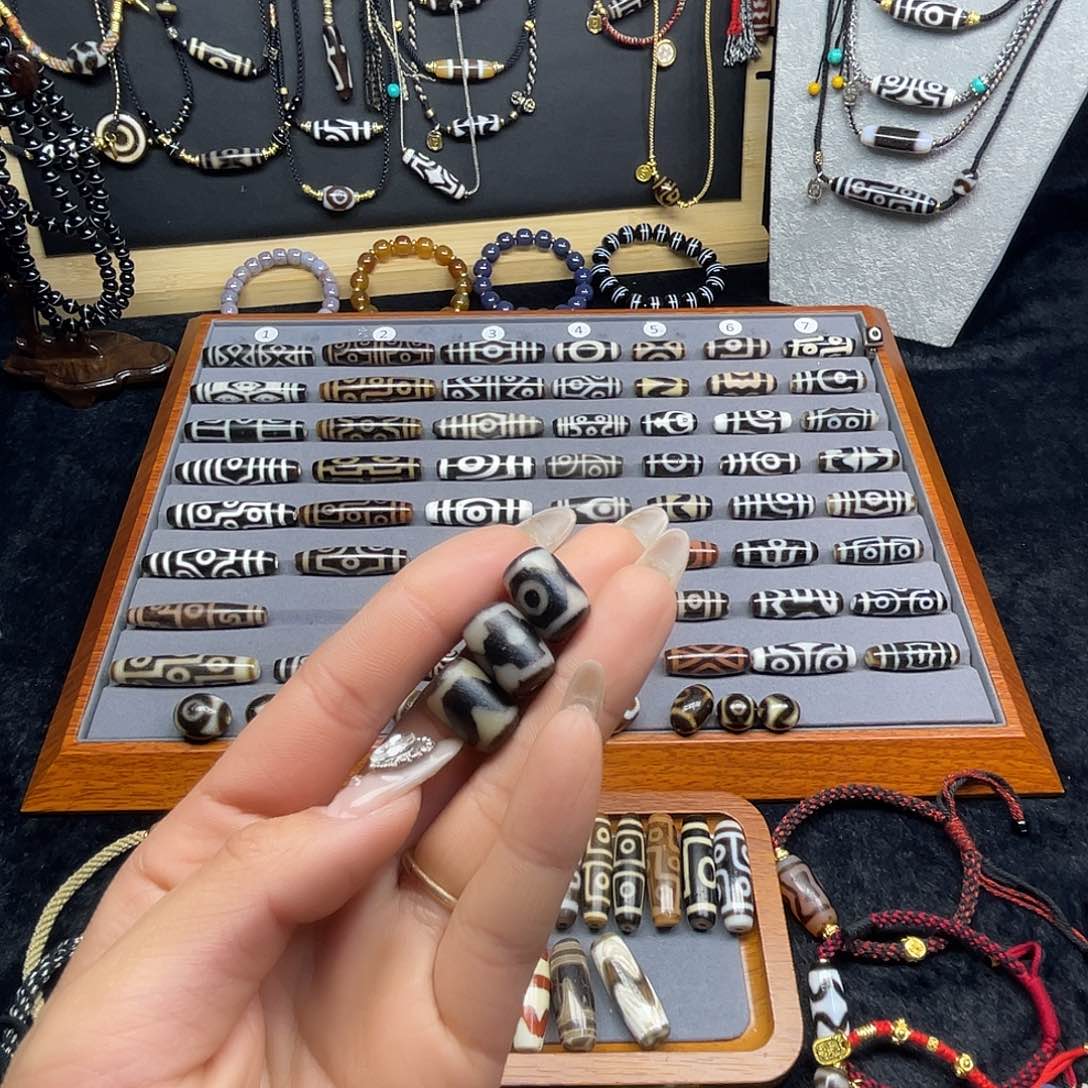 玛瑙/玉髓颈饰未镶嵌乙**、