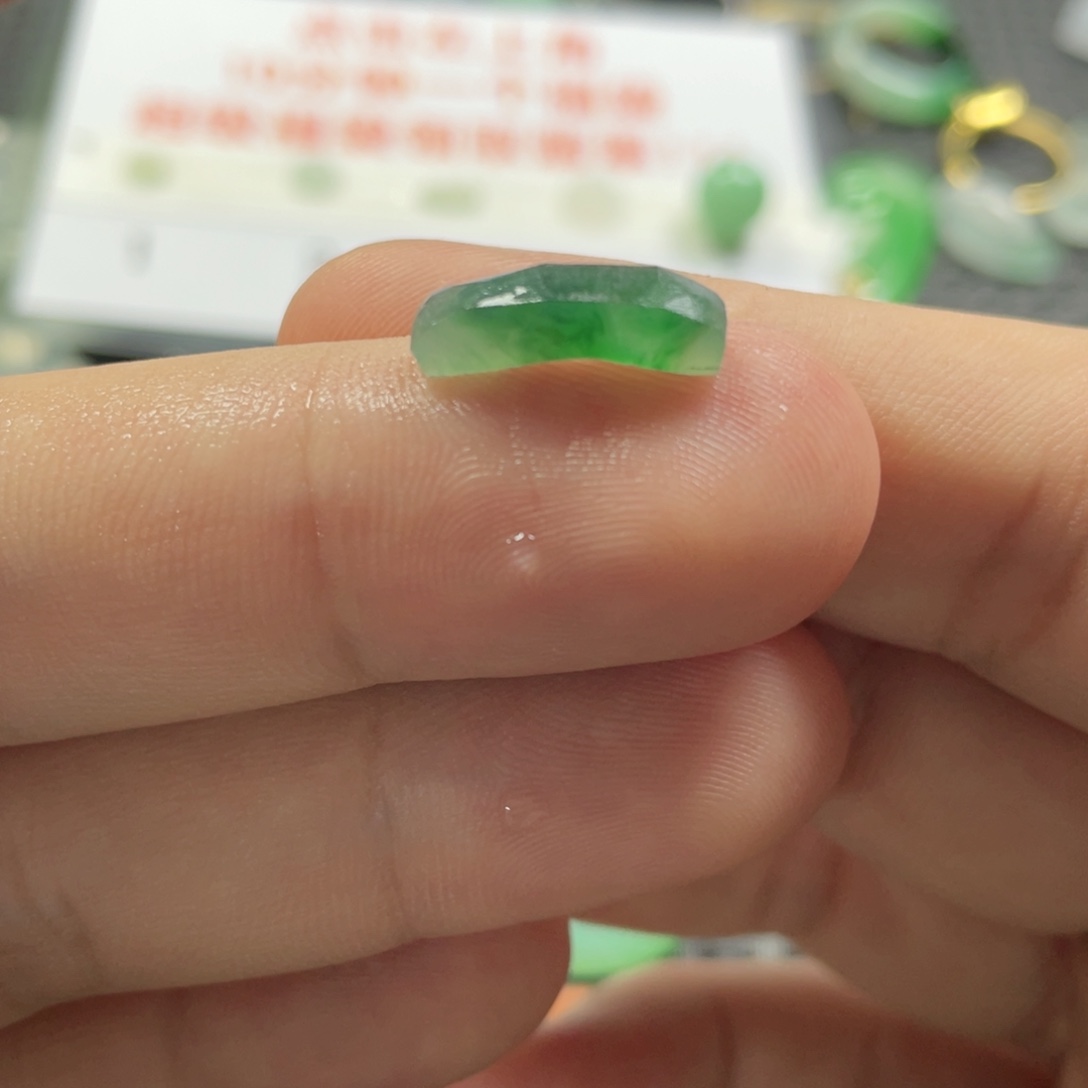 未镶嵌定制翡翠翡翠