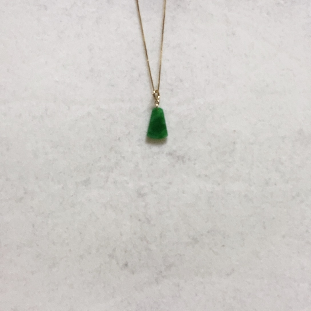 翡翠颈饰18K金镶嵌简单