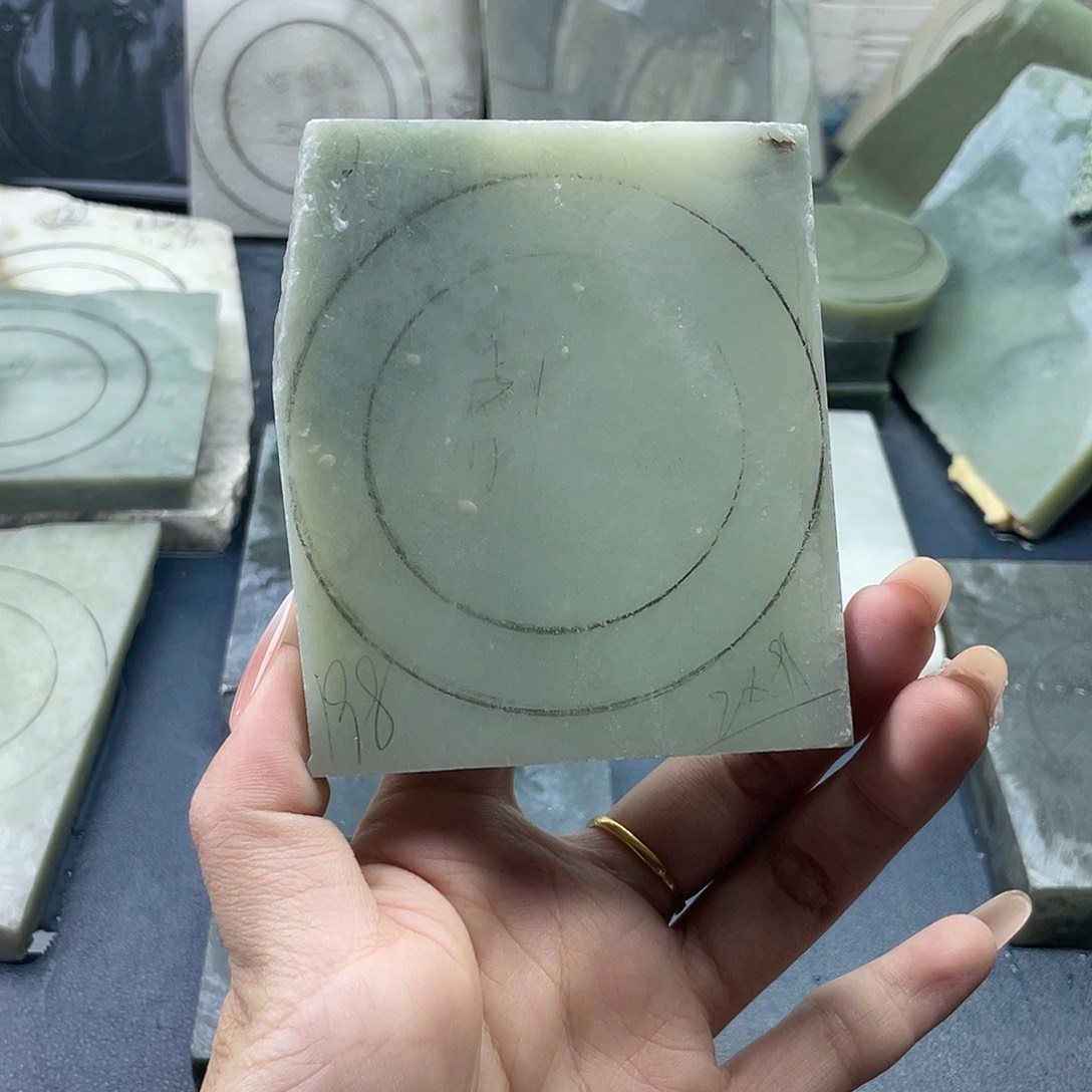 祁****和田玉未镶嵌手镯定制手镯