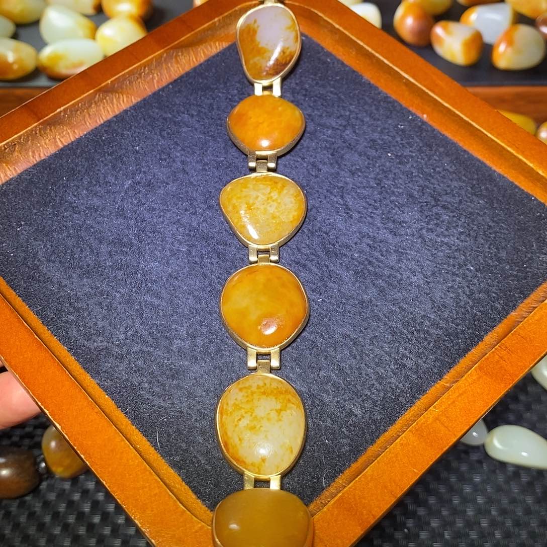 和田玉18K金镶嵌手串