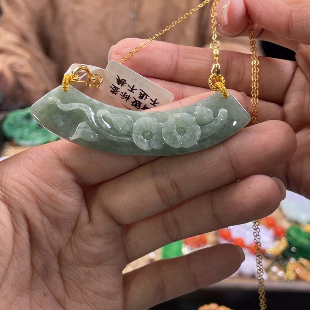 翡翠颈饰未镶嵌代编织