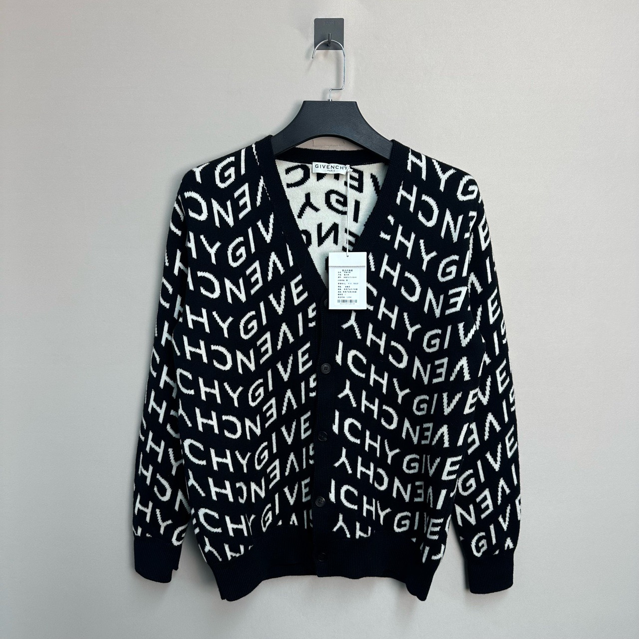 全新未使用 Givenchy/纪梵希 新款满印羊毛开衫/M码/价10790