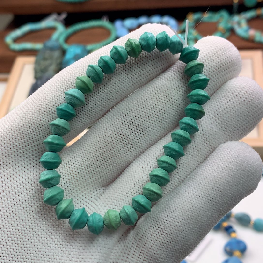 未镶嵌绿松石珠宝奇石