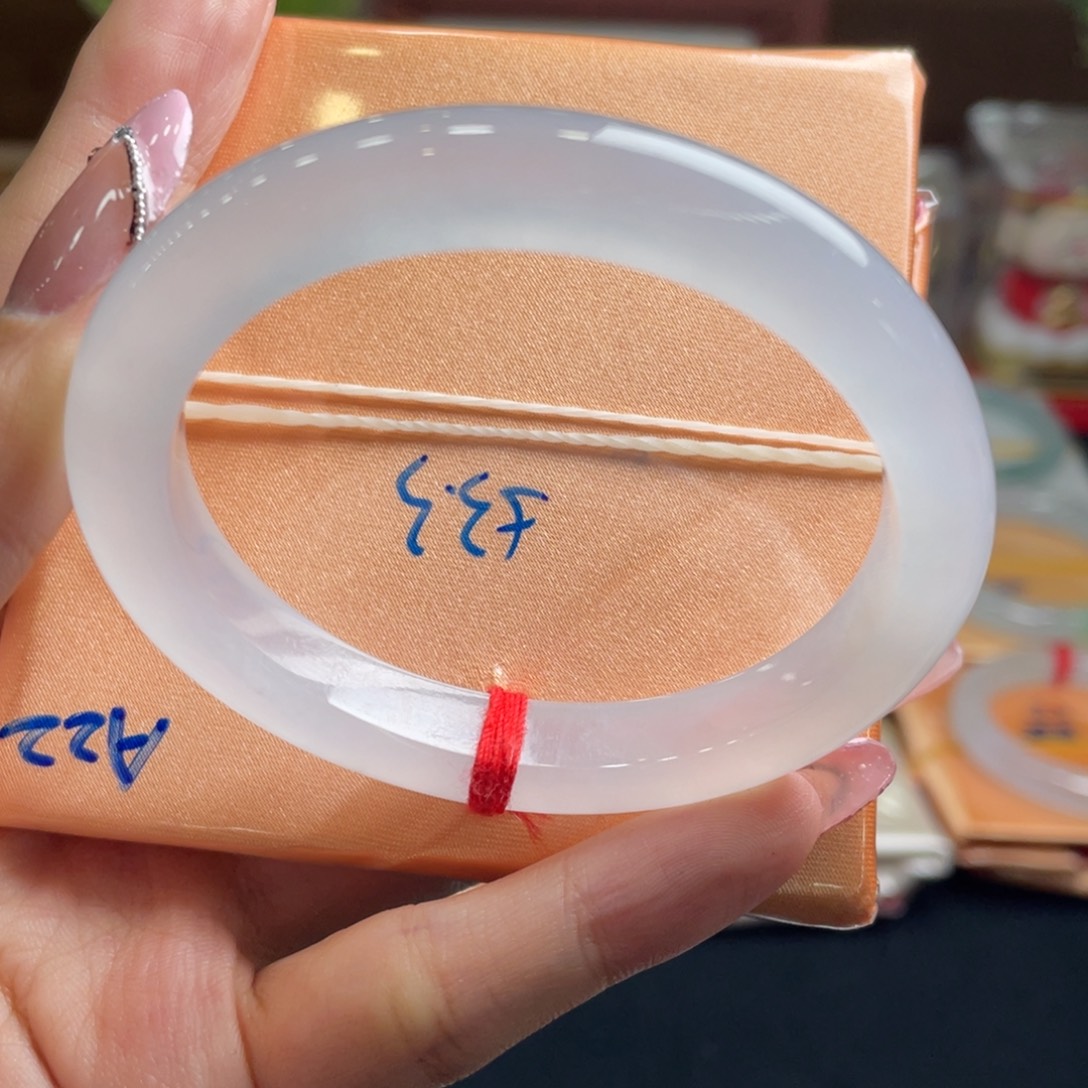 翡翠未镶嵌手镯53.3贵妃茅台白月光
