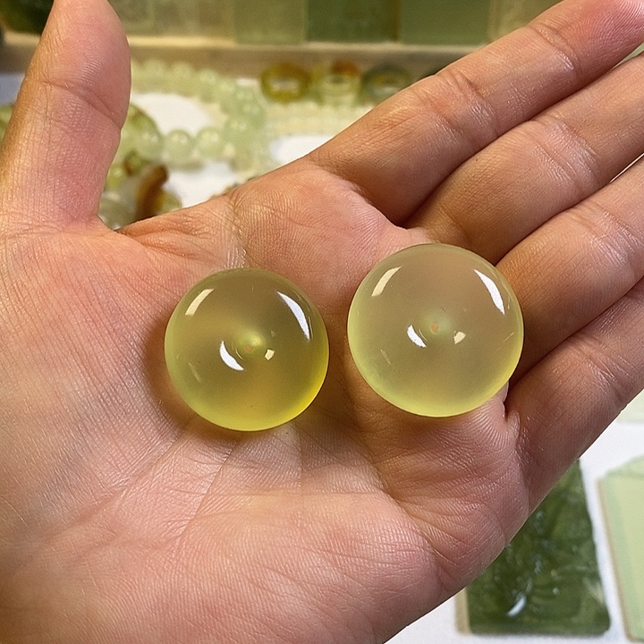 笨****蛇纹石玉未镶嵌颈饰