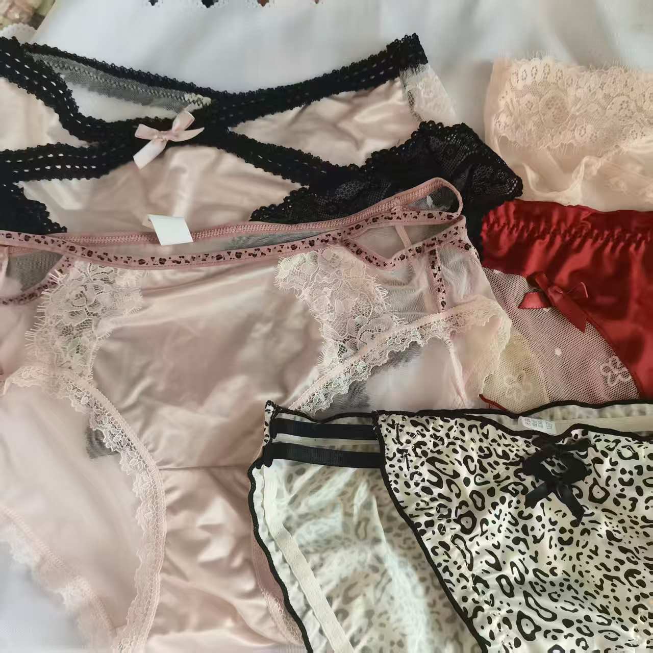 三角内裤法式镂空性感风女透气