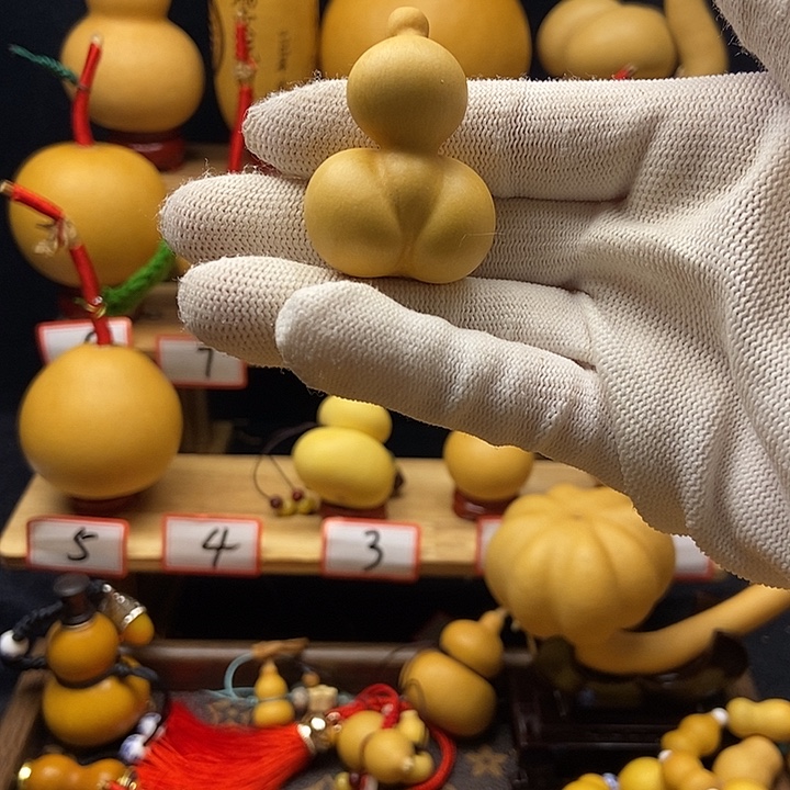 官***员葫芦手把件，小葫芦，葫芦