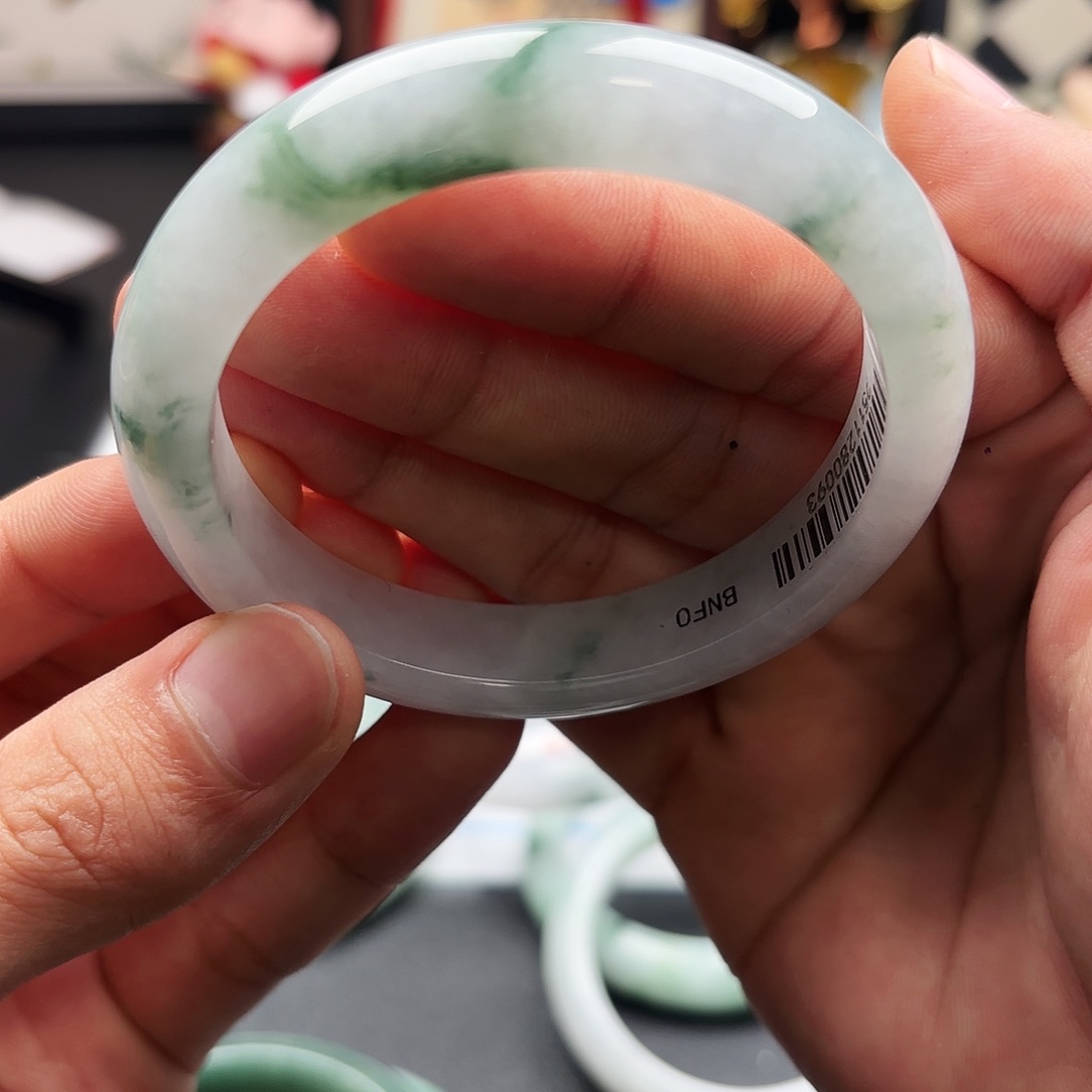 翡翠未镶嵌手镯5758 104