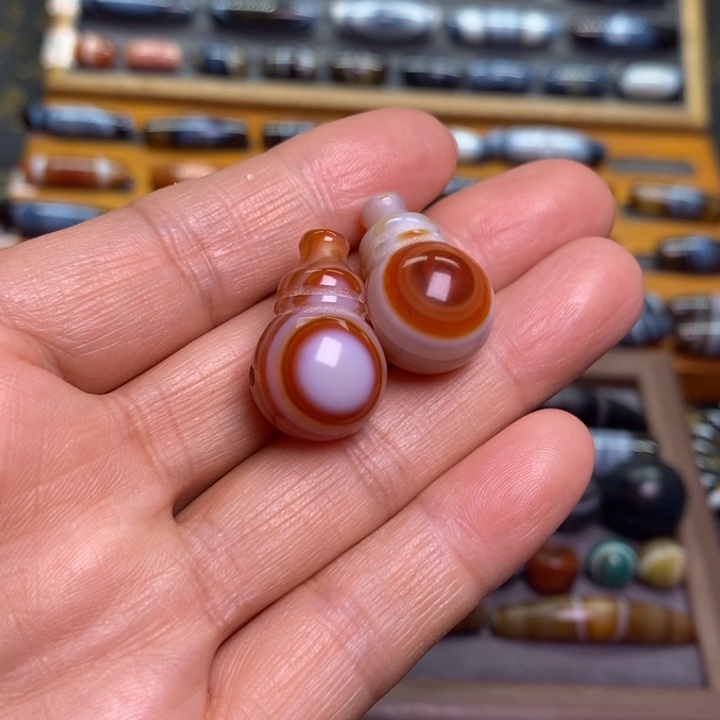 未镶嵌玛瑙/玉髓珠宝半成品日****于