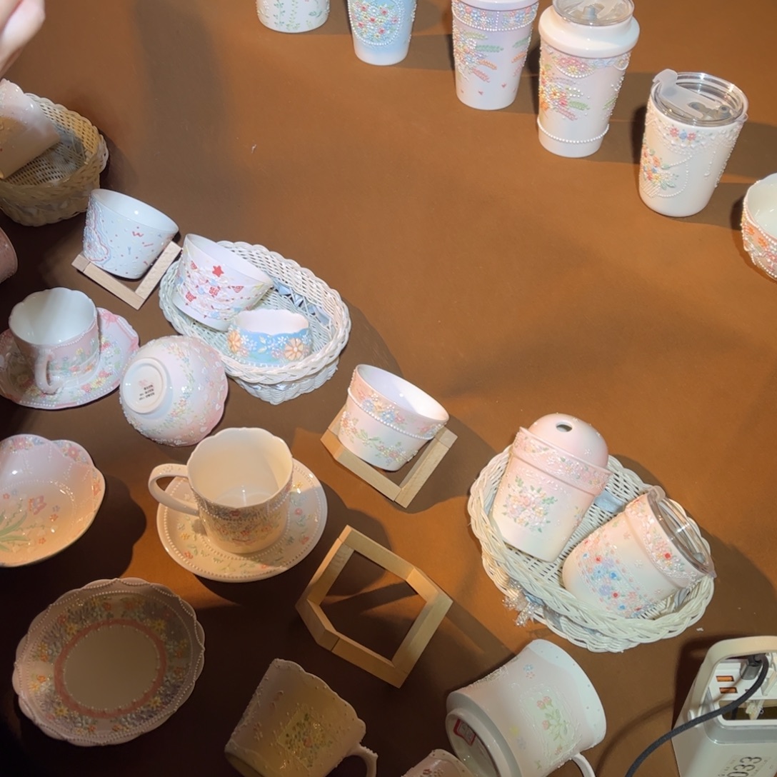 瓷片8806一起逛集市啦