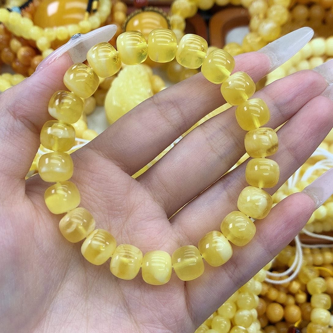 蜜蜡未镶嵌珠宝奇石