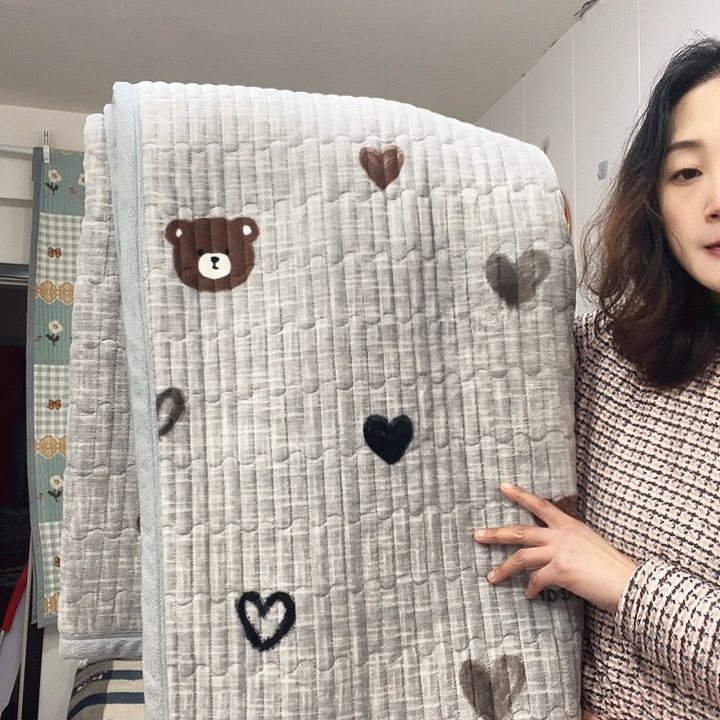 牛奶绒爱心熊1.5米