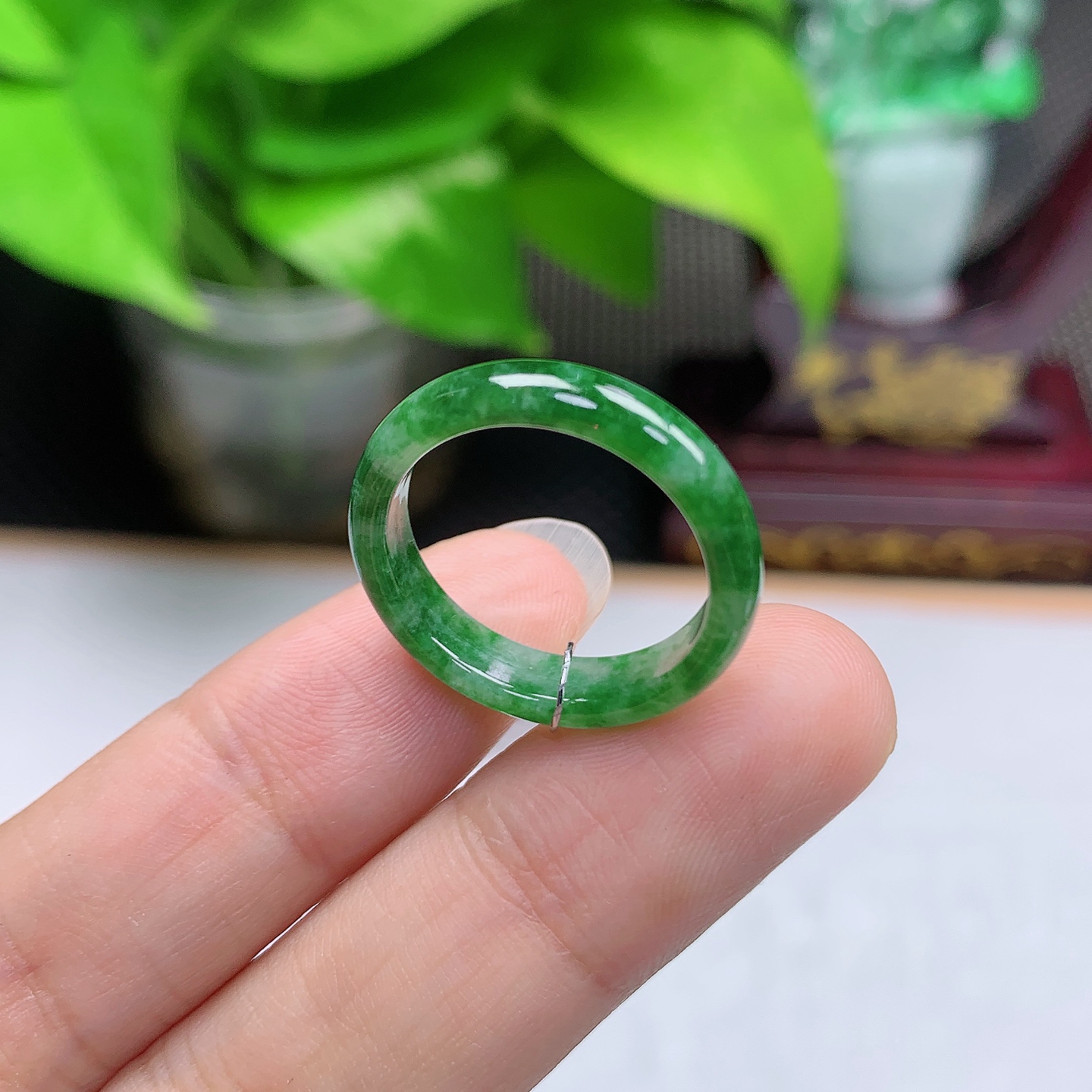 A0042天然缅甸翡翠A货辣绿戒指玉戒圈16圈内径17.6mm